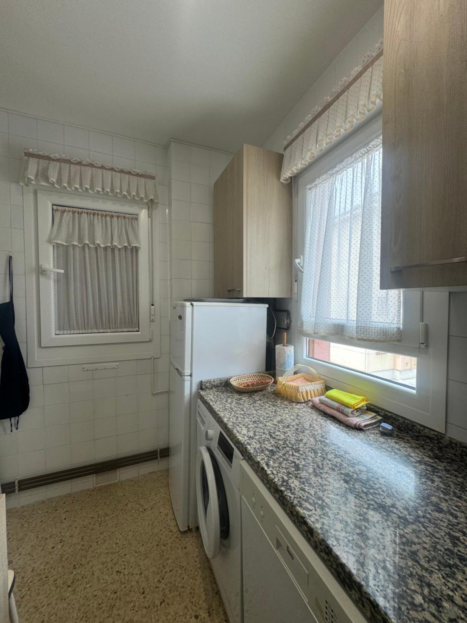 Apartamento En Llanes Con Plaza De Garaje Cubierta Bagian luar foto